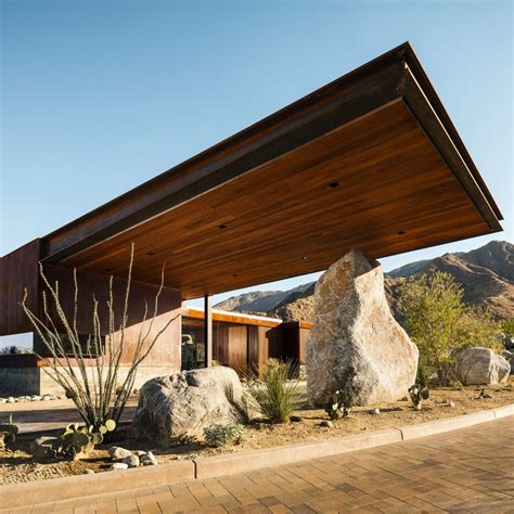 Cantilevered Roof Extends From Palm Springs Guardhouse By Studio AR D