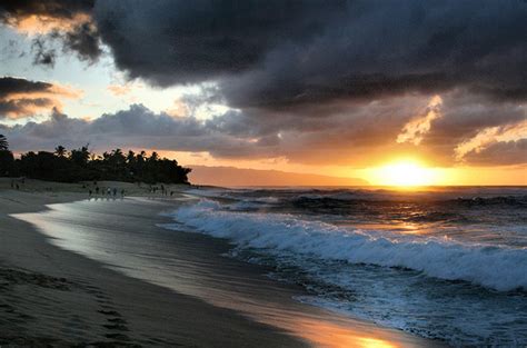 How To Capture Beautiful Beach Sunset Photos