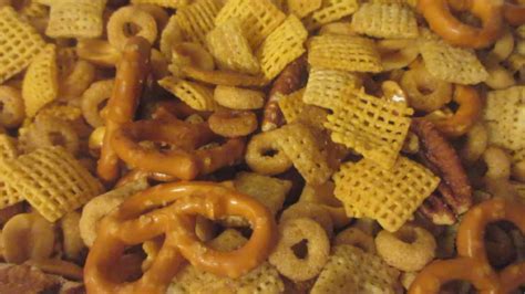 How To Make Texas Trash Chex Mix Youtube