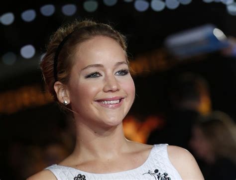 Jennifer Lawrence Laughs Off A Wardrobe Malfunction At Hunger Games After Party Actress