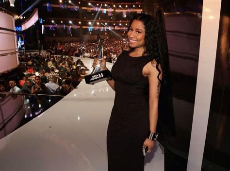Nicki Minaj Wins Best Female Hip Hop Artist For The 5th Time In A Row At The Bet Awards 2014
