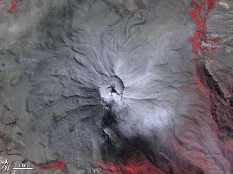 Perus Ubinas Volcano Erupts Live Science