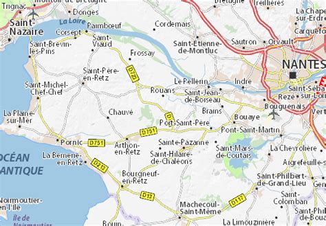 La modernisation des infrastructures routières et ferroviaires a largement contribué à lever ce handicap d'une position géographique aux marges de la nation. Carte MICHELIN La Rochelle - plan La Rochelle - ViaMichelin