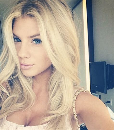 Who Is Charlotte Mckinney In Carls Jr Super Bowl Ad Dont Judge The