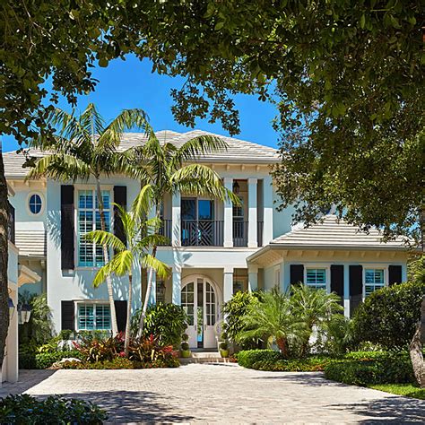 Premier sotheby's international realty | luxury real estate in florida and north carolina. Colorful Florida Beach Home Designed by Gary McBournie ...