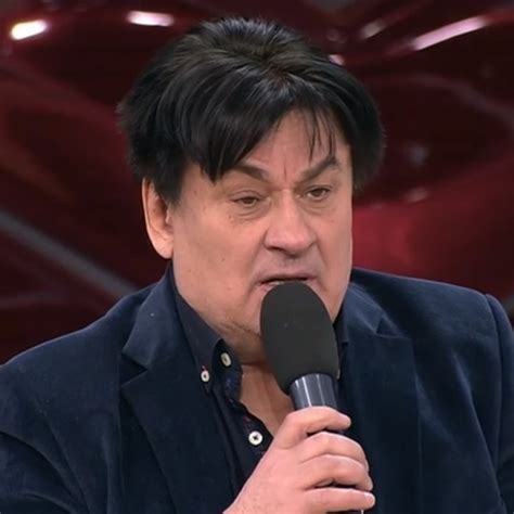 Мишель серова — дочь российского музыканта и исполнителя александра серова. Александр Серов отказался от дочери-инвалида в роддоме ...