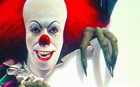 Novel Pennywise It Movie Most Glaring Changes From Stephen King S Novel In The Novel
