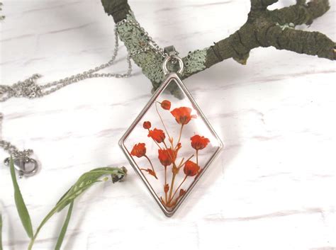 Handmade White Daisy Necklace Real Flower Jewellery Resin Pendant Dry