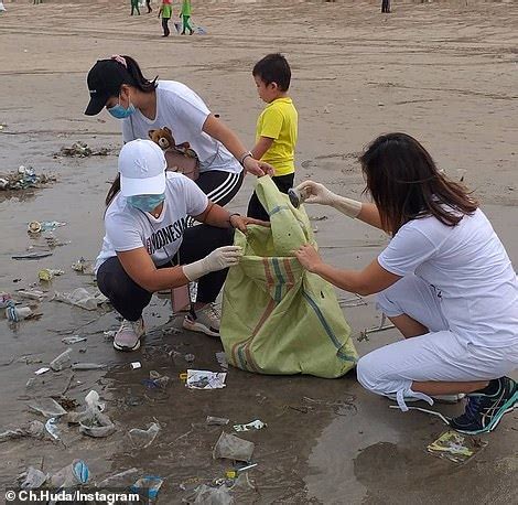Bali S Pristine Beaches Have Turned Into Garbage Dumps As The Island Struggles Without Tourists