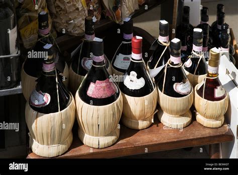 Chianti Wine Bottle Hi Res Stock Photography And Images Alamy