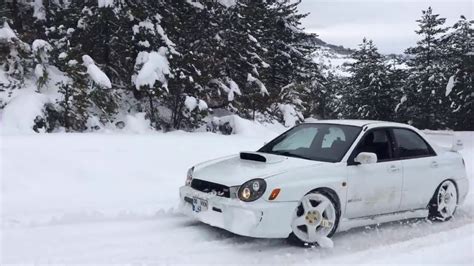 Subaru Impreza Wrx Bugeye Snow Drift Youtube