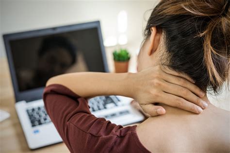 Sitting At The Computer Can Literally Be A Pain In The Neck Good