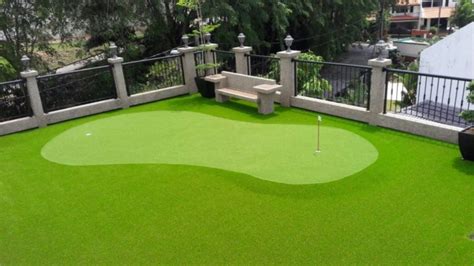 Right Way To Make Backyard Putting Green With Design