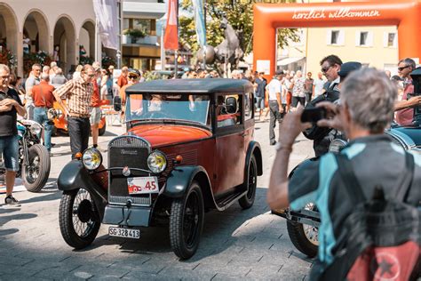 Veranstaltung: Oldtimer-Treffen :: Erlebe Vaduz