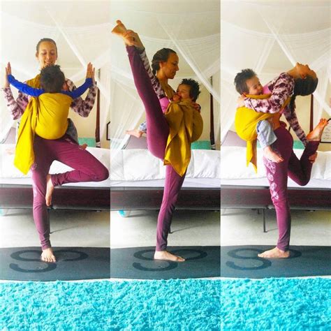 OMG Pictures Of Woman Performing Yoga Asanas While Breastfeeding Her