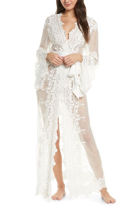 Homebodii Madonna Lace Robe Nordstrom Lace Robe Fashion Clothes