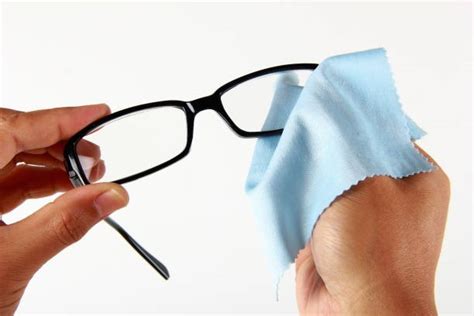 How To Clean Your Glasses Realeyes Uk
