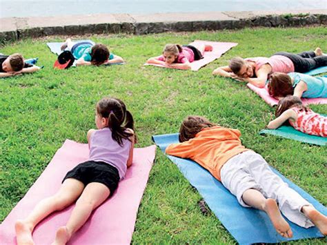 Los ejercicios de yoga y respiración ayudan a los niños con TDAH a ...