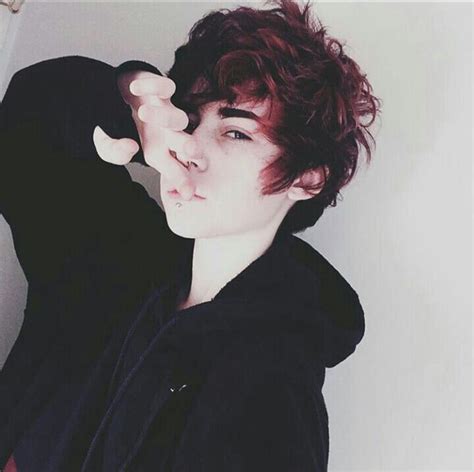 Aufrufe 7 tsd.vor 3 monate. Pin by Riley on Oliver (Crypwolf) | Ftm haircuts ...