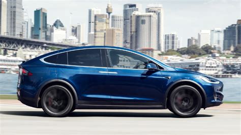 2022 Tesla Model X Plaid Photos