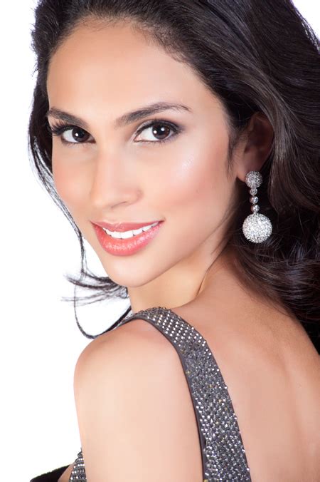 Miss World Miss Universe Beautiful Miss Pakistan Miss Egypt Miss Universe 2011 Portraits