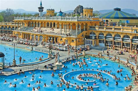 Culture, thermal baths, gastronomy and programs. Top 7 des meilleurs bains à Budapest | Skyscanner France