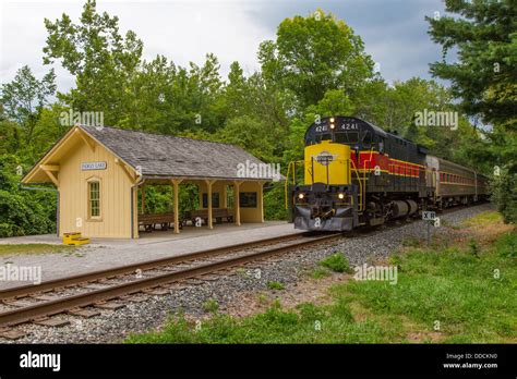 Cuyahoga Valley Scenic Railroad Passenger Tourist Train Cuyahoga Valley
