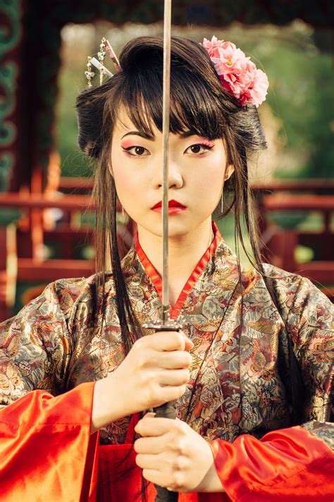 Beautiful Geisha In Kimono With Samurai Sword Female Samurai Katana Girl Samurai Swords