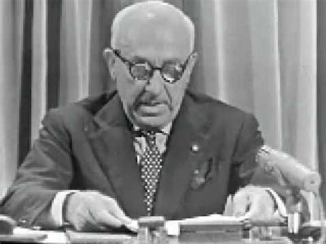 The ms achille lauro caught on fire and sank 125 miles off the coast of somalia while i was working on board as a crew member. Achille Lauro scende in campo - YouTube