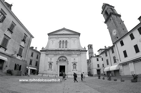 Pontremoli Piazza Duomo