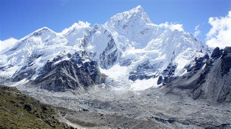 Mount Everest Grows Taller Mountains Revised Height Is 884886 Metres
