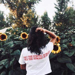 Yo can see that this picture is ann. 300x300 (300×300) | Aesthetic images, Summer photography, Girl photography