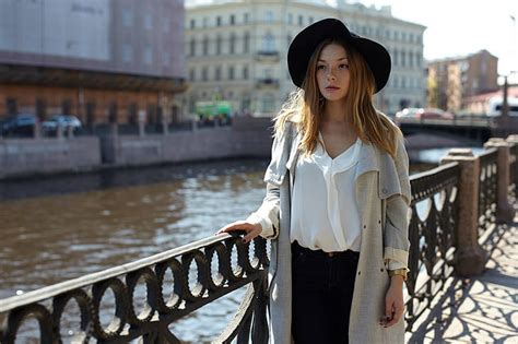 Free Download Hd Wallpaper Olga Kobzar Russian Model Women Grey
