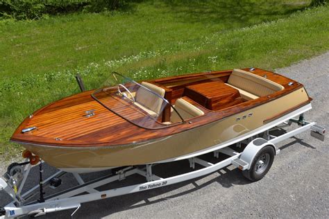 Beautiful Mahogany Motorboat From Ynot Yachts Classic Wooden Boats Wooden Boat Plans