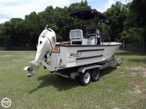 1999 Boston Whaler 21 Justice Center Console Fishing Boat