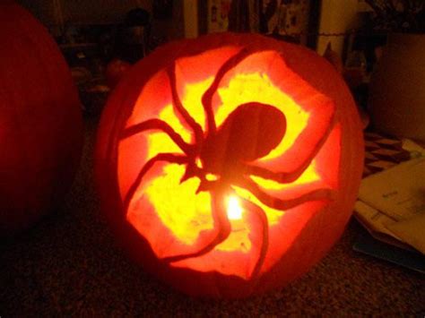 20 Halloween Pumpkin Designs Spider