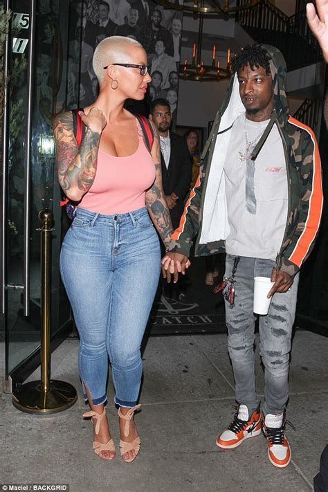 Wiz Khalifa S Baby Mama Amber Rose Now Sleeping With A Year Old