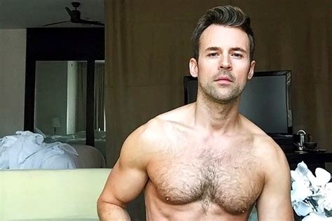 Stop What You Re Doing And Look At This Pic Of Brad Goreski Shirtless Scoopnest Com