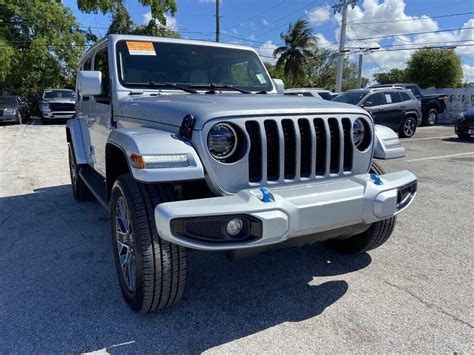 2022 Jeep Wrangler Unlimited Sahara 4xe 4777 Miles Silver Zynith