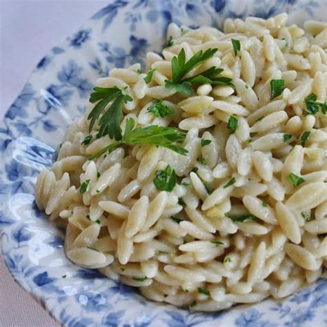 May 31, 2003 · i made a delicious orzo salad with tomatoes, arugula, toasted pine nuts, fresh basil, olive oil and balsamic vineger. How to Cook Perfect Orzo Every Time - FamilyNano