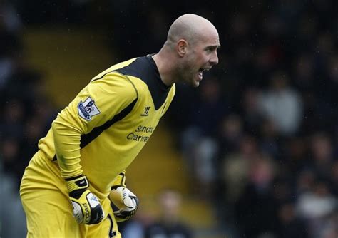liverpool s pepe reina agrees to join barcelona in 2014 metro news