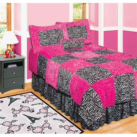 Available in four popular colors of hot pink, light blue, lime green, and purple combined with black and white zebra stripe print. Pink Zebra Quilt | Safari Bedding