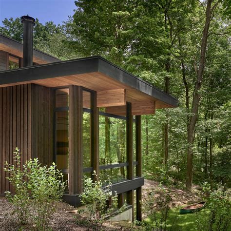 Five Of The Best Houses In Michigan On Dezeen In 2020 Holiday Home