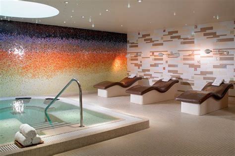 11 Spas That Cater To Large Groups Ranch Hotel Luxury Spa Miami Beach