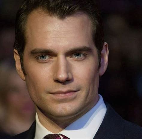 Pin On Henry Cavill Is Hot