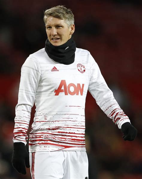 Bastian schweinsteiger (pronounced ˈbasti̯an ˈʃvaɪ̯nʃtaɪ̯ɡɐ (listen); Manchester United Transfer News: Santos coach targets ...