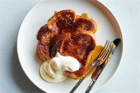 Challah French Toast With Cinnamon Sugar Glaze Recipe Nyt Cooking