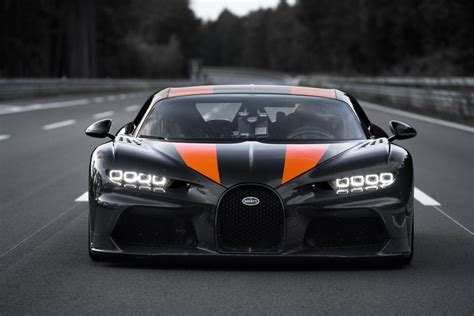 Bugatti Chiron Is The New Speed Demon Clocks 30477 Mph The