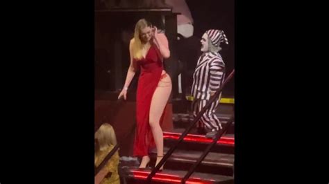 Amber Hayes Ass Twerk And Horny Act ClipTrend