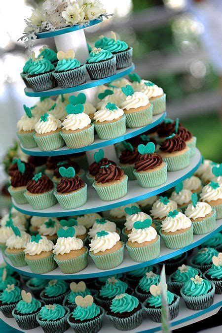Gigis Cupcakes Wedding Reception Cupcake Stands Wedding Cupcakes